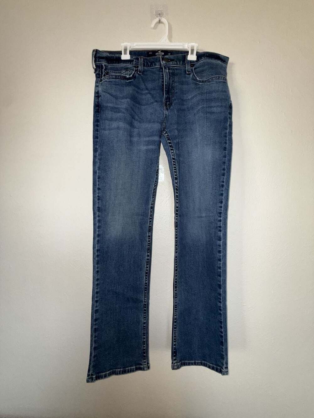 Hollister California Slim Straight Epic Flex Men's Jeans, Medium Wash, Size 32x3